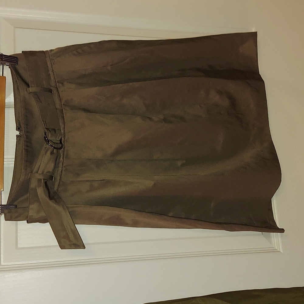 Banana Republic Brown Pleated Skirt Beltedโ with Pockets Size 10